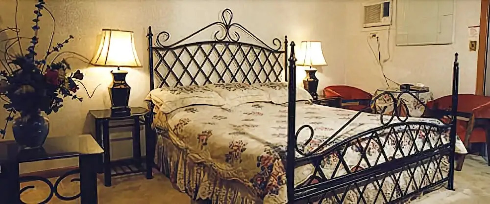 Surfside Inn