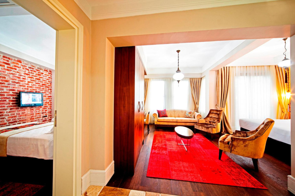 Hippodrome Hotel