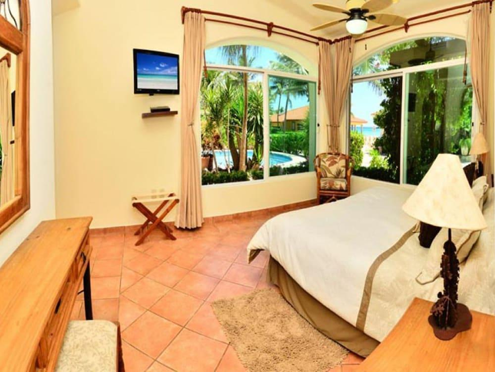 4 Br Villa - Casa Rebeka Playacar I - Dlp 21875