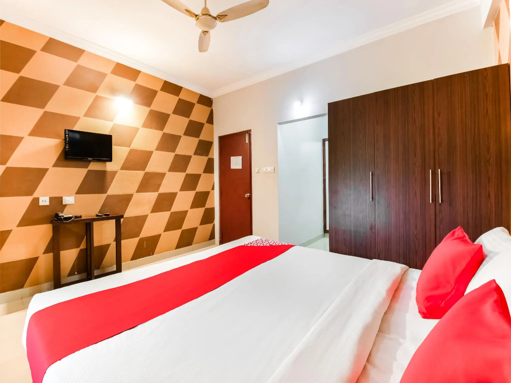 OYO 46023 Taaza Residency