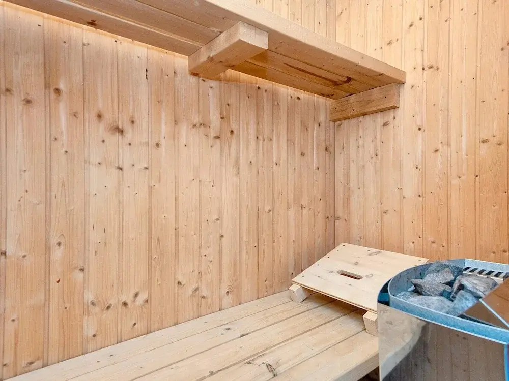 6 person holiday home in Harboøre