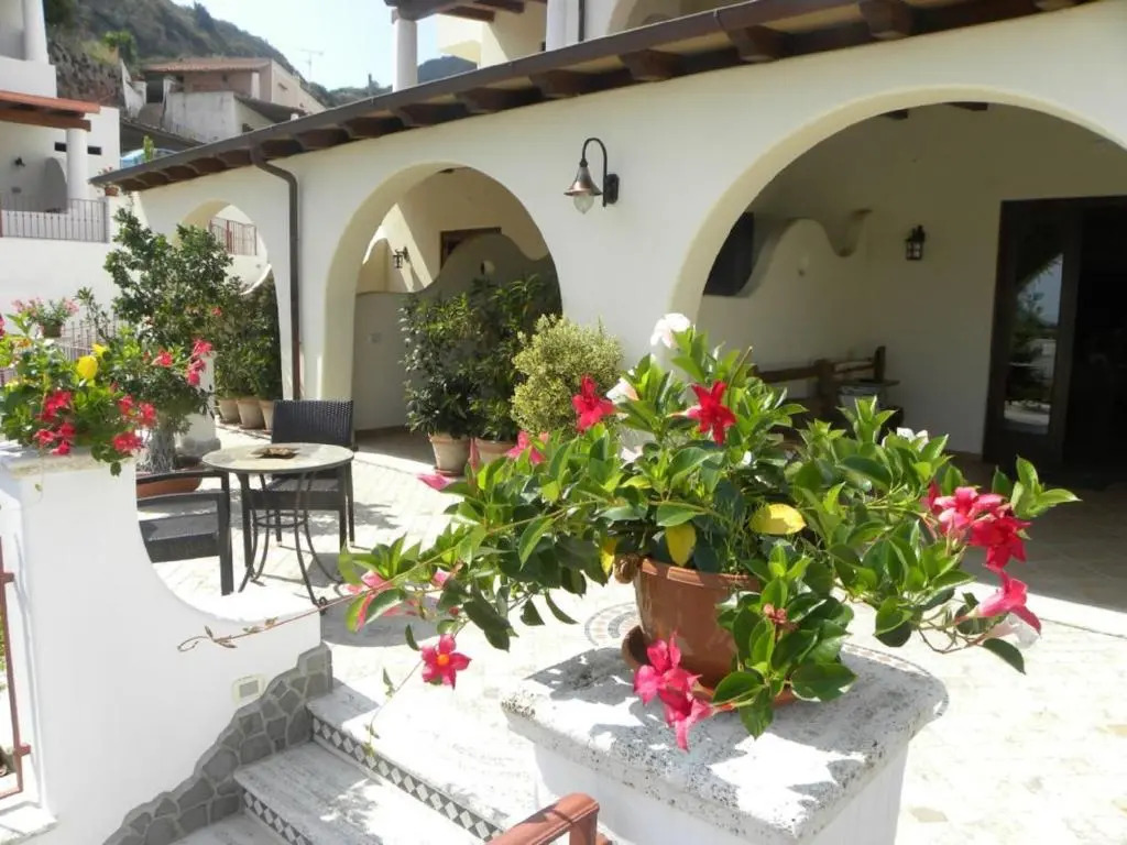 Hotel Borgo Eolie