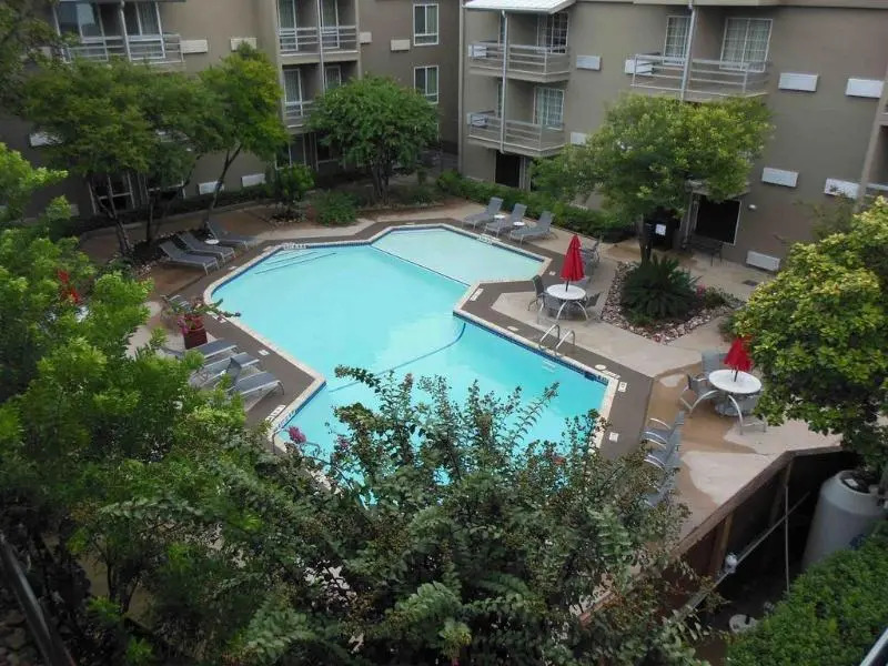 Clarion Inn & Suites Conference Center