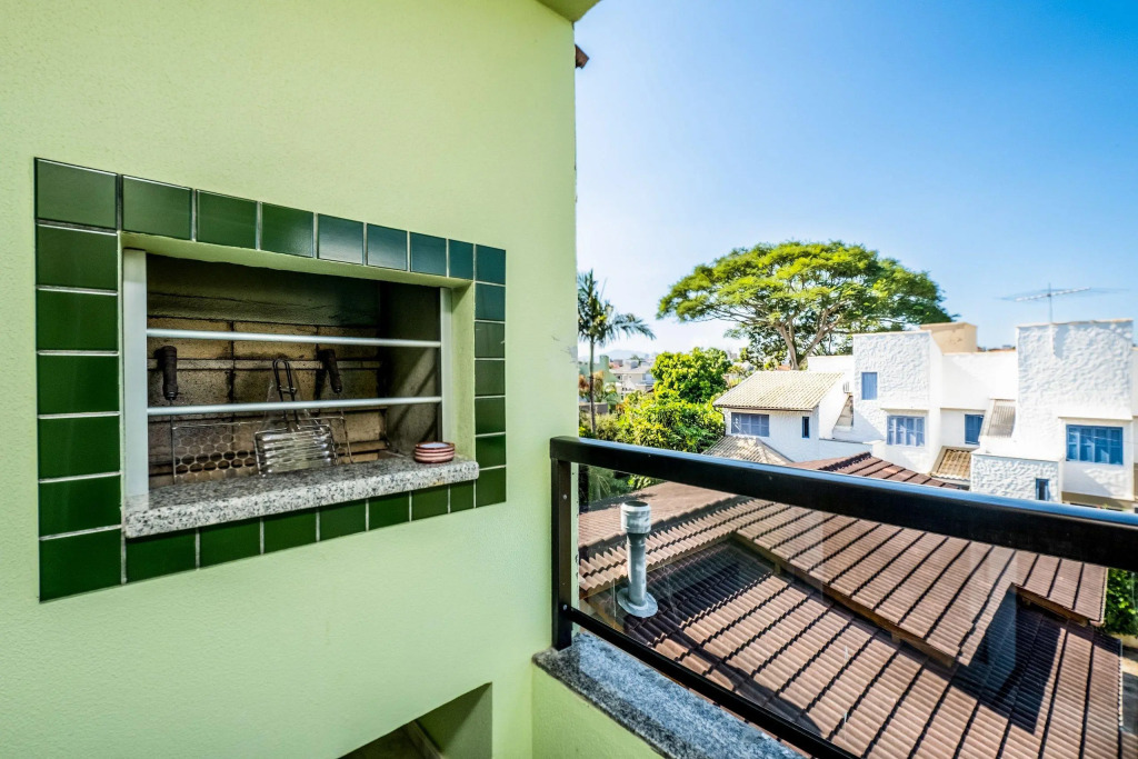 Apto C/churrasq A 10min Da Praia De Jurerê Rfl203