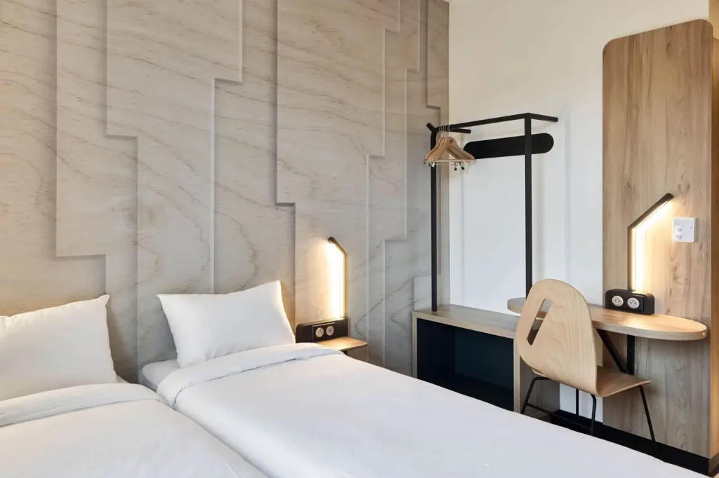 B&B HOTEL Orléans Saran 3 étoiles
