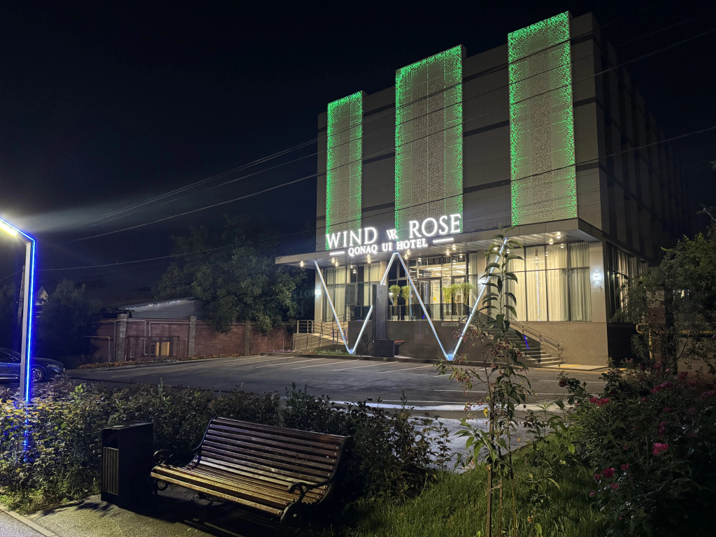 Wind Rose Hotel