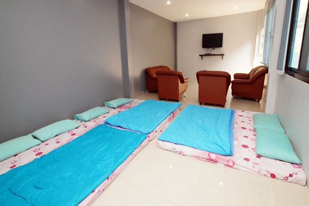 บ้านพาขวัญ พูลวิลล่า หัวหิน - 2 ห้องนอน พัก 10-15 คน