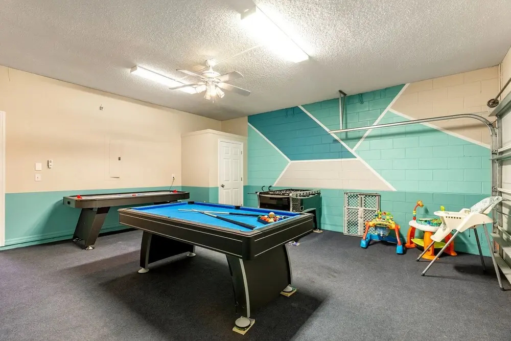 Plenty of Room for the Whole Family& Private Pool