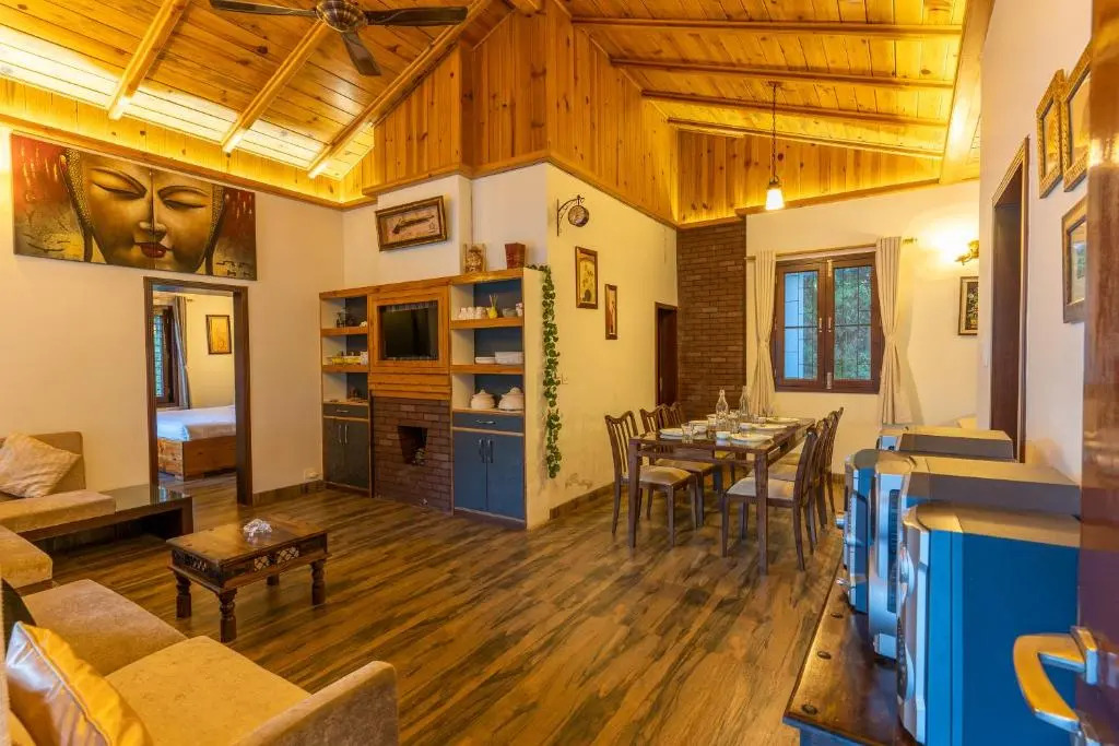 SaffronStays Gardens on the Lake - 2BR pet & elderly-friendly lakefront villa with lawns, bonfire & kitchenette near Nainital