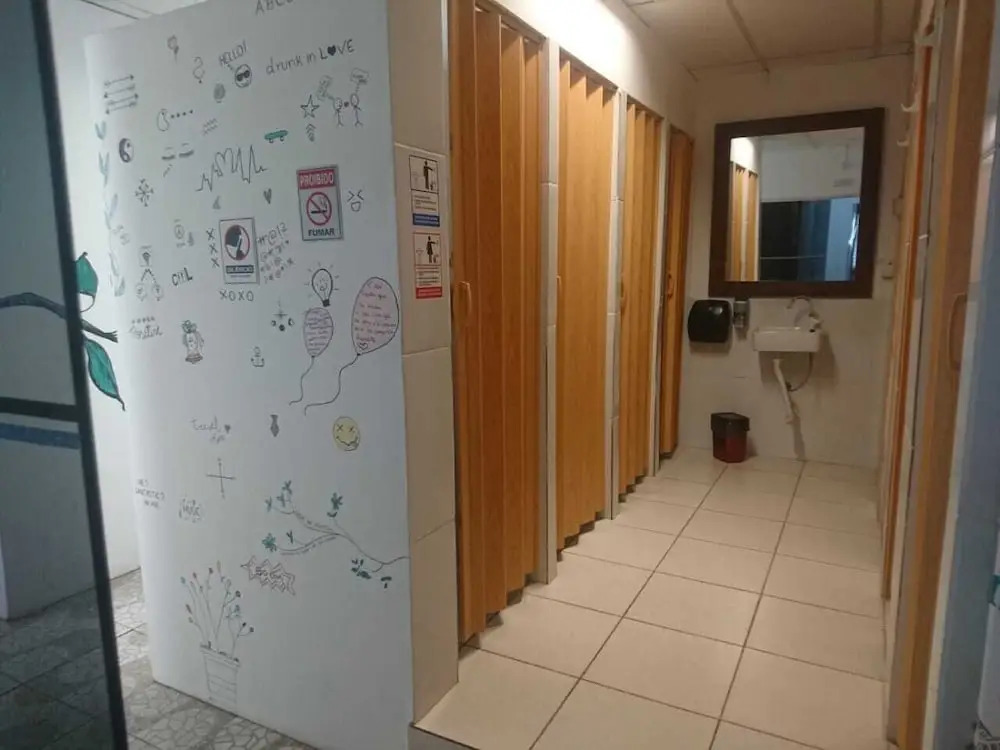 Hostel Calábria na Vila Madalena junto a alegria da Vila