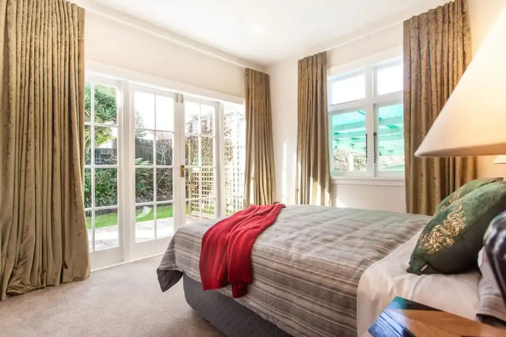 Sunny & Spacious Character Villa