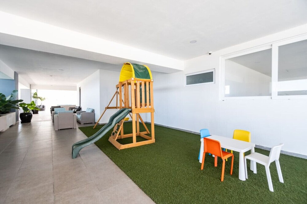 Cristal bay Apartments