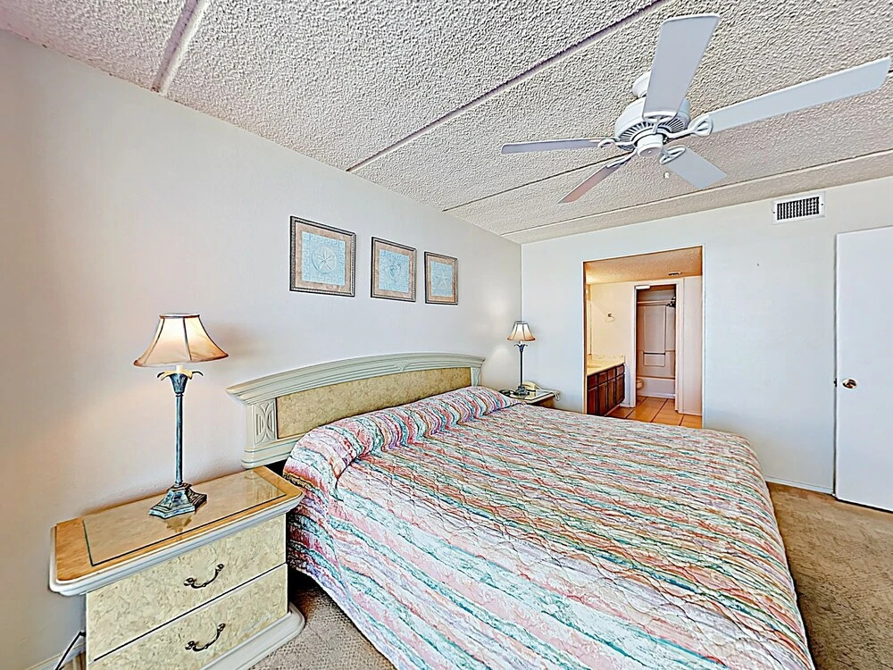 New Listing! Beautiful 8th-floor W/ Balcony 2 Bedroom Condo