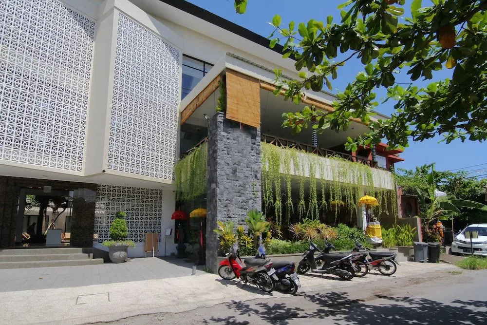 Airy Seminyak Dewi Saraswati Tiga 53 Kuta Bali