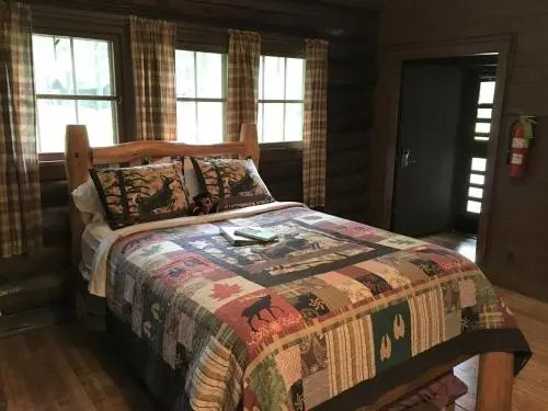 White Pines Inn