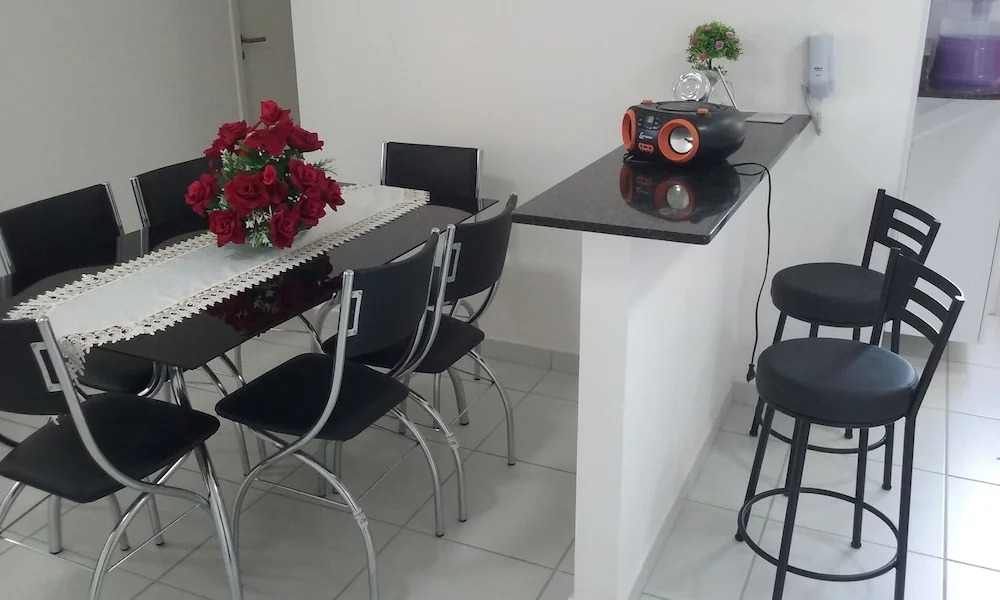 Para 9 Pessoas ao Lado Shopping Rio Mar