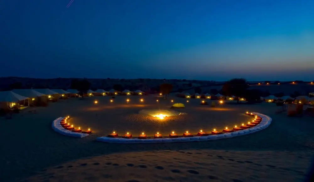 Manvār Sevan, The Desert Camp
