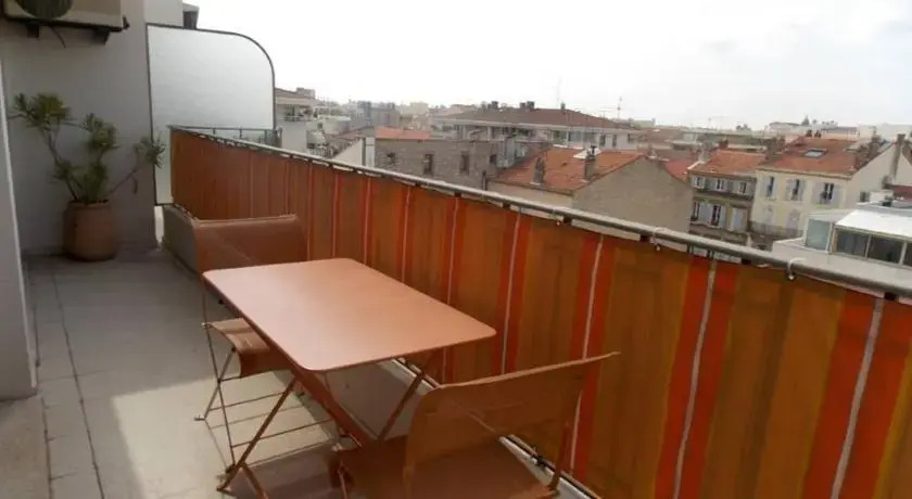 Home Rental Cannes Boulevard Lorraine