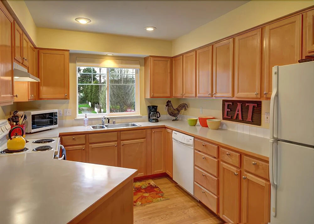 Ballard Northwesterner - Three Bedroom Townhome with Balcony