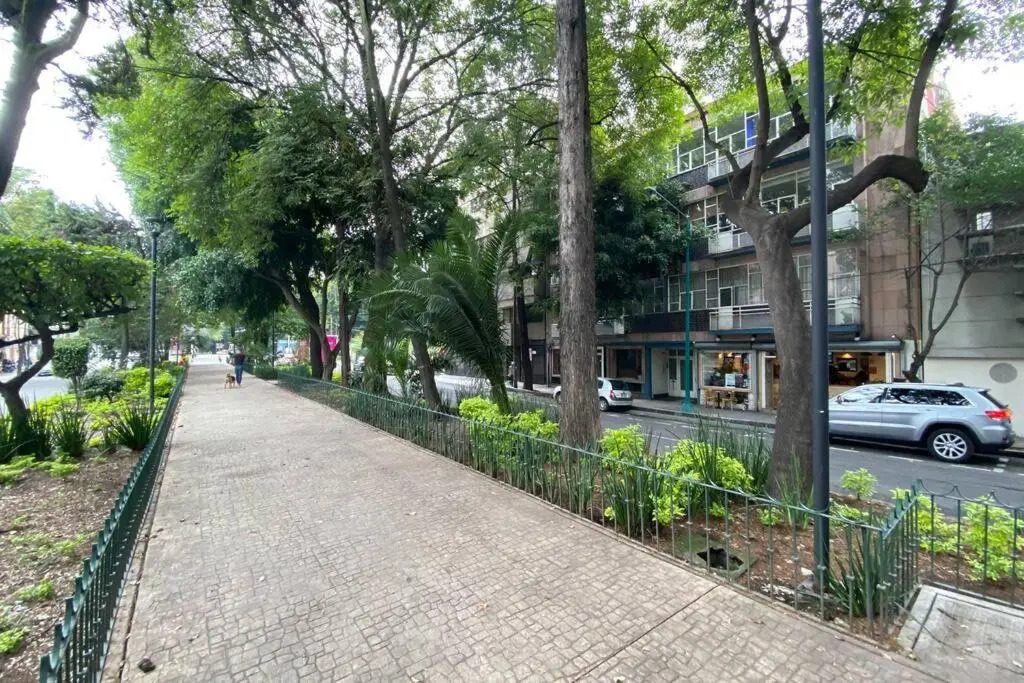 Best Location 3 bedroom apt in CONDESA