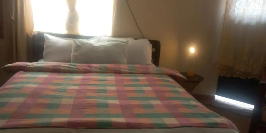 Spacious Studio, Reliable power & water, Spotless, 2mins to mall, 18mins to CBD