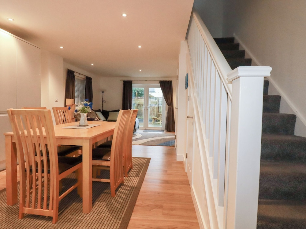 Fistral Palms 2