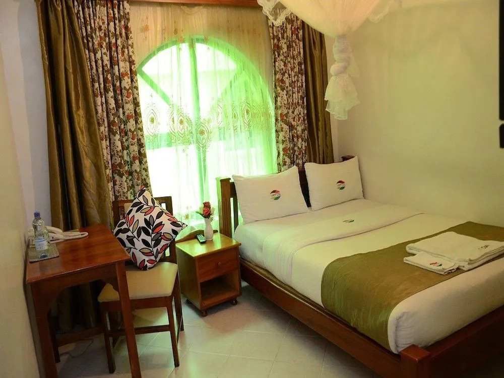 Comfy Inn Hotel