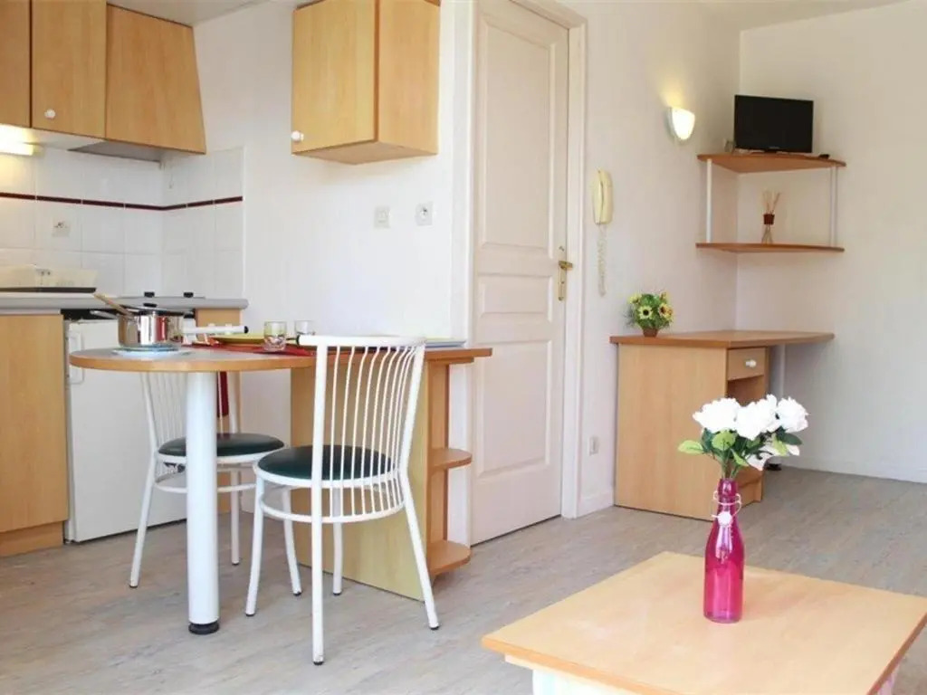 Appartement La Rochelle, 1 pièce, 2 personnes - FR-1-246-137