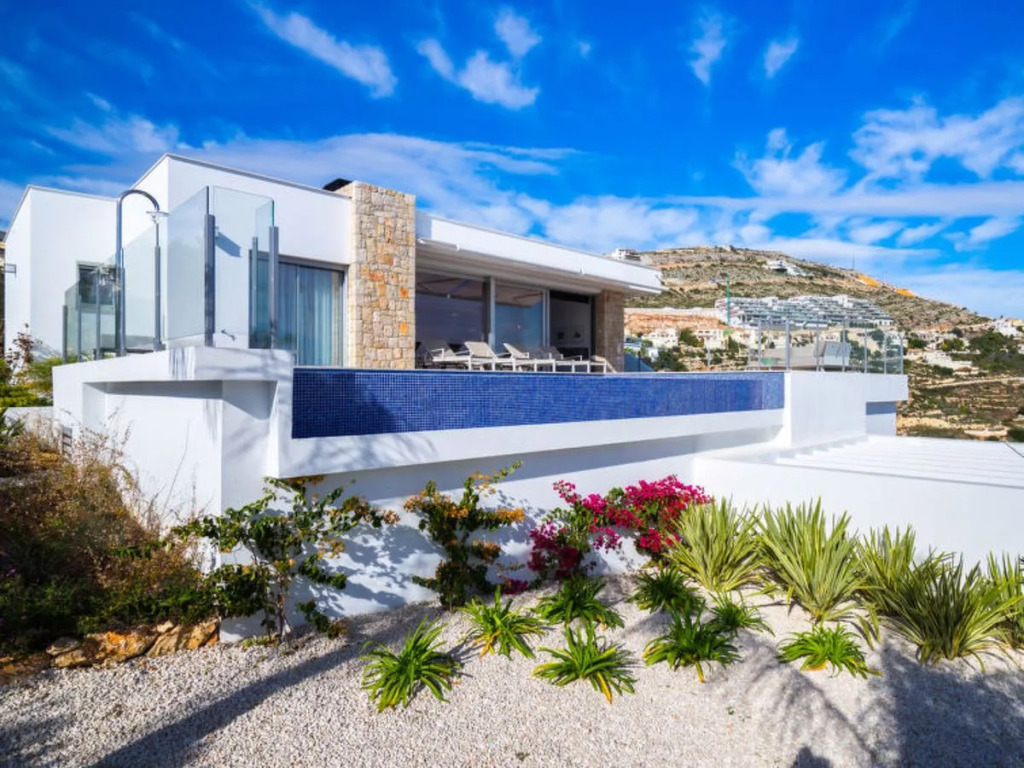 Villa Iris by Interhome
