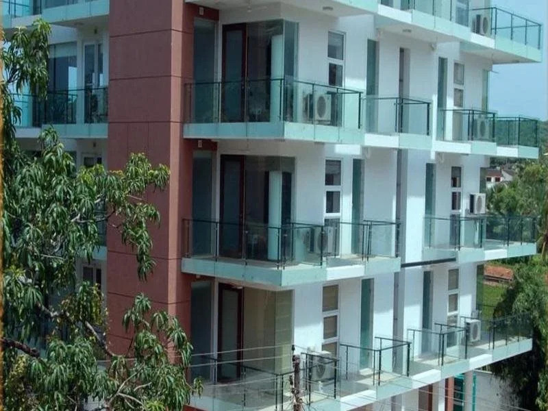 The Golden Pearl Calem Grove Hotel