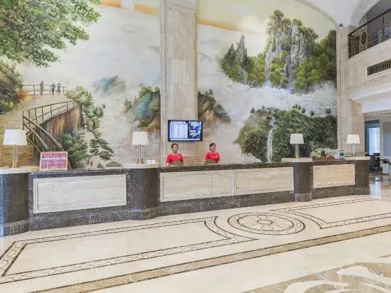 Anfu Jiangjing Hotel