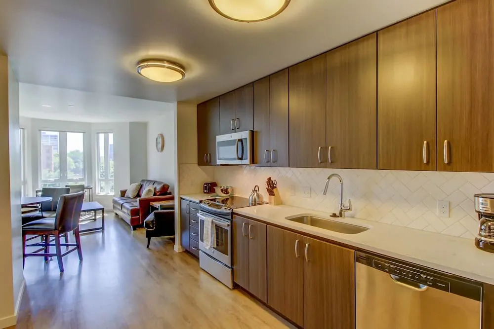 Pelicanstay at Portland University