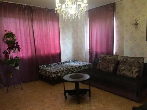 Dom Na Oktyabryskoy