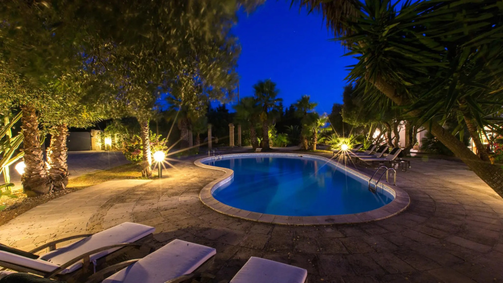 Villa Manco 12, Emma Villas
