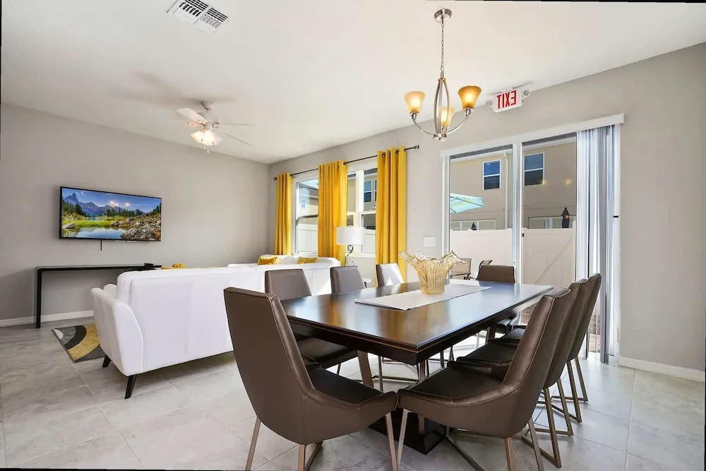 Modern 4BR Townhome Near Disney in Gated Resort