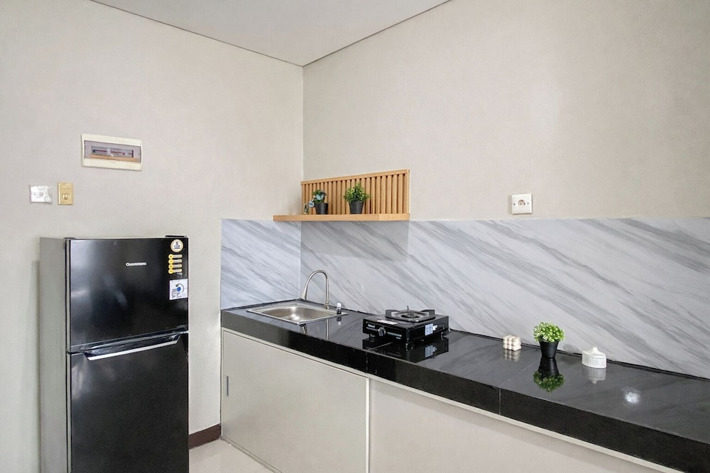 Cozy 2Br For 4 Pax At Nifarro Park Apartment