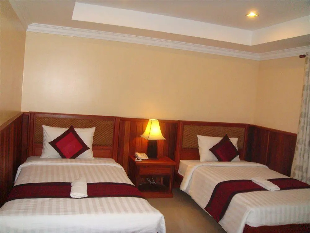 Skyway Hotel