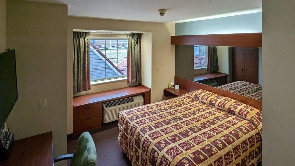 St Clair Inn and Suites