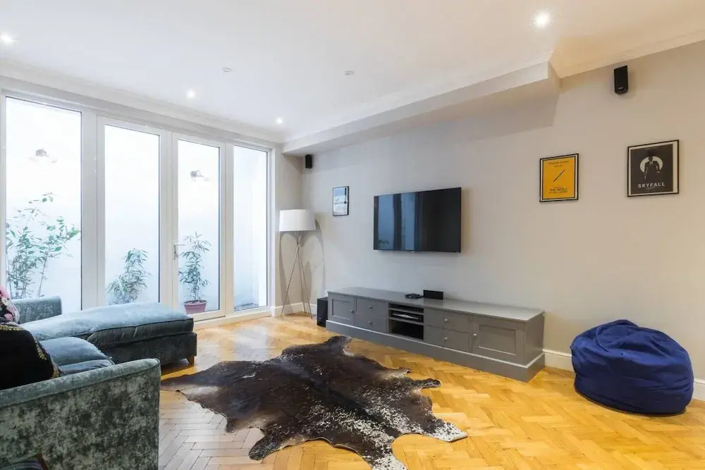 Fulham 4-bed House & Garden Near Tube