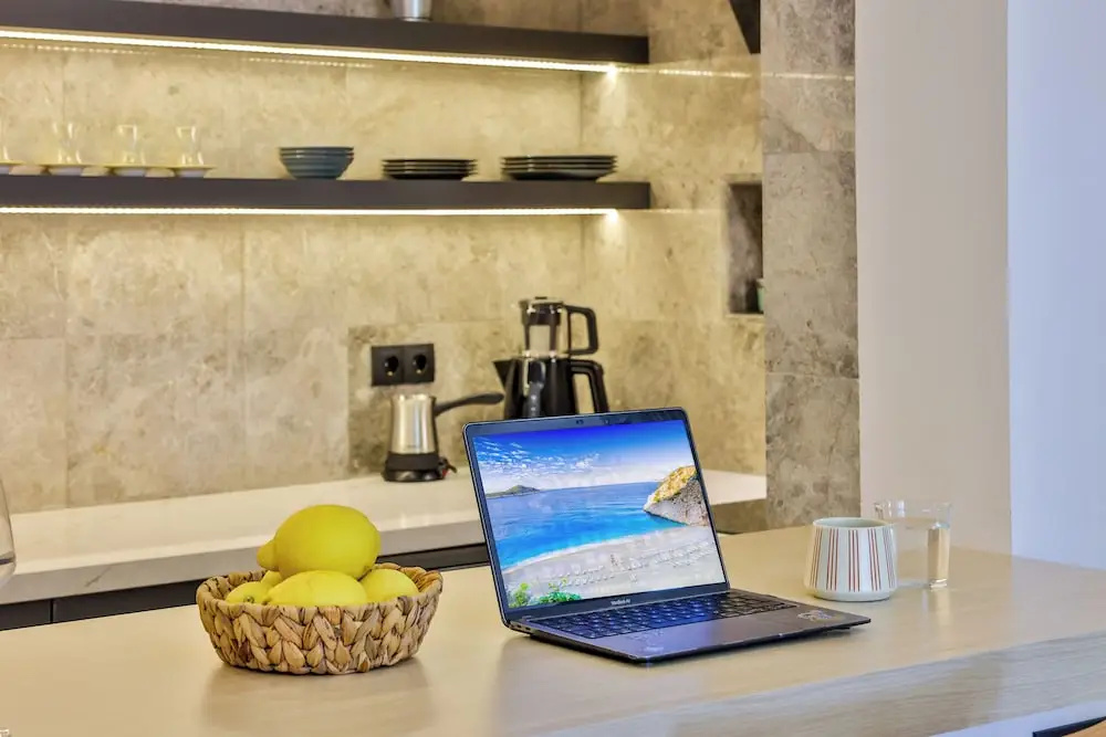 Отель Sole Suites