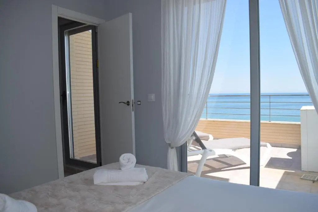 AT1102 Atico Riu Bolulla Marenia