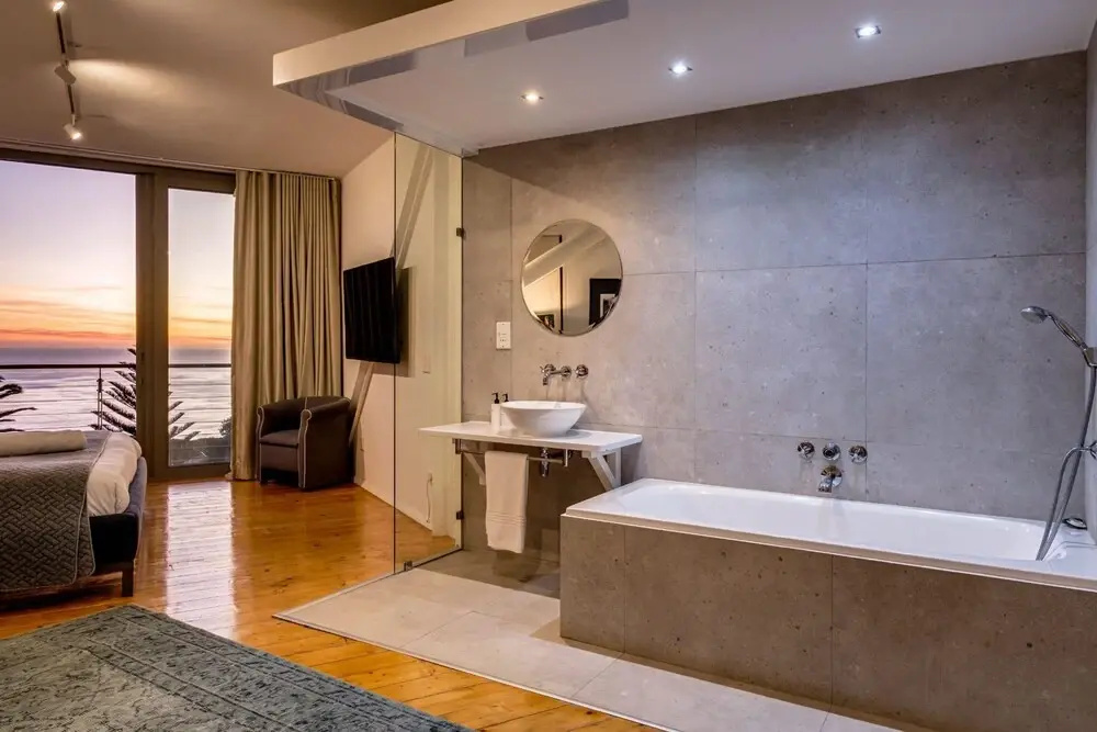 Extraordinary Family Retreat at Lobster Villa