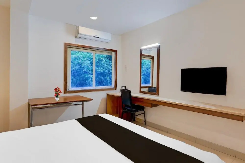 Super Townhouse Arcot Road Near Kauvery hospital