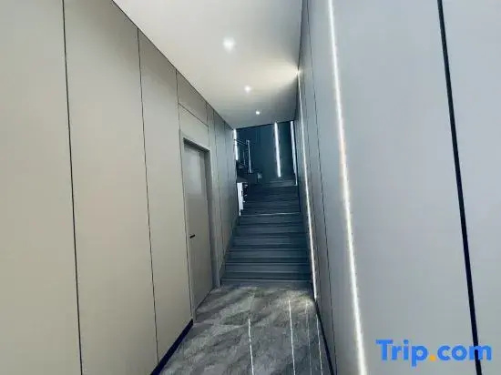YM E-Sports Hotel