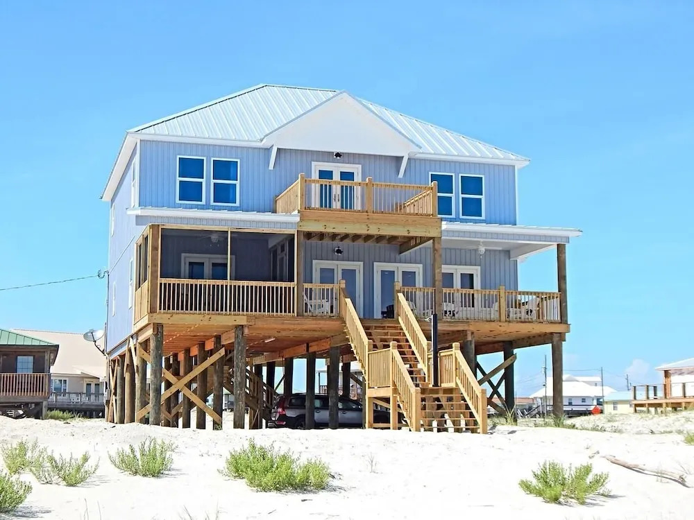 006 Salty Kisses 4 Bedroom Home