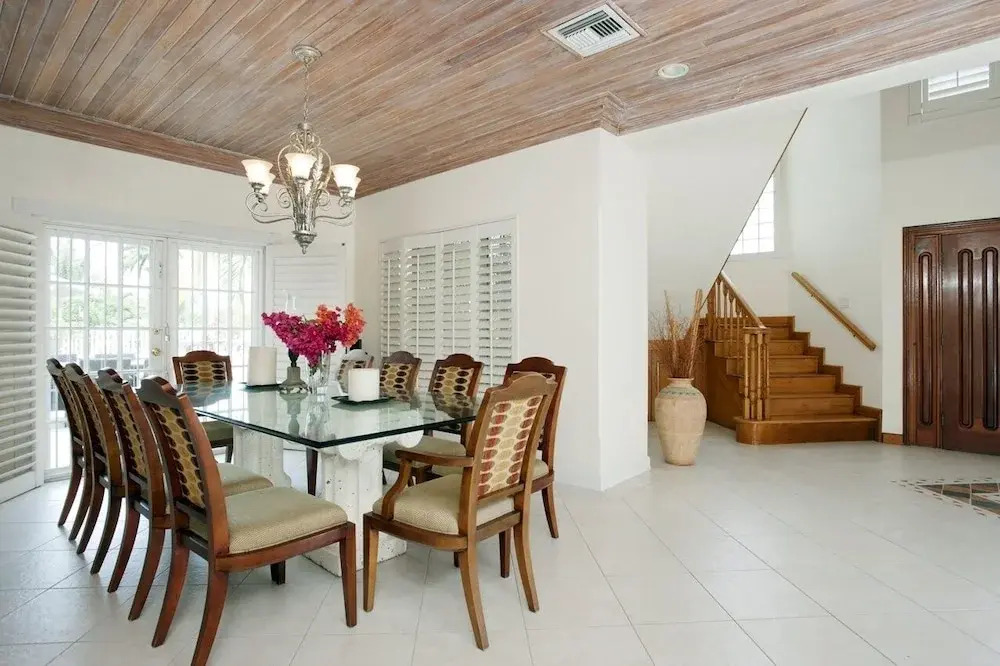 Long Island Breeze Compound 6 Bedroom Home