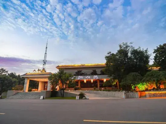 Ze Lin Hill-view Hotel