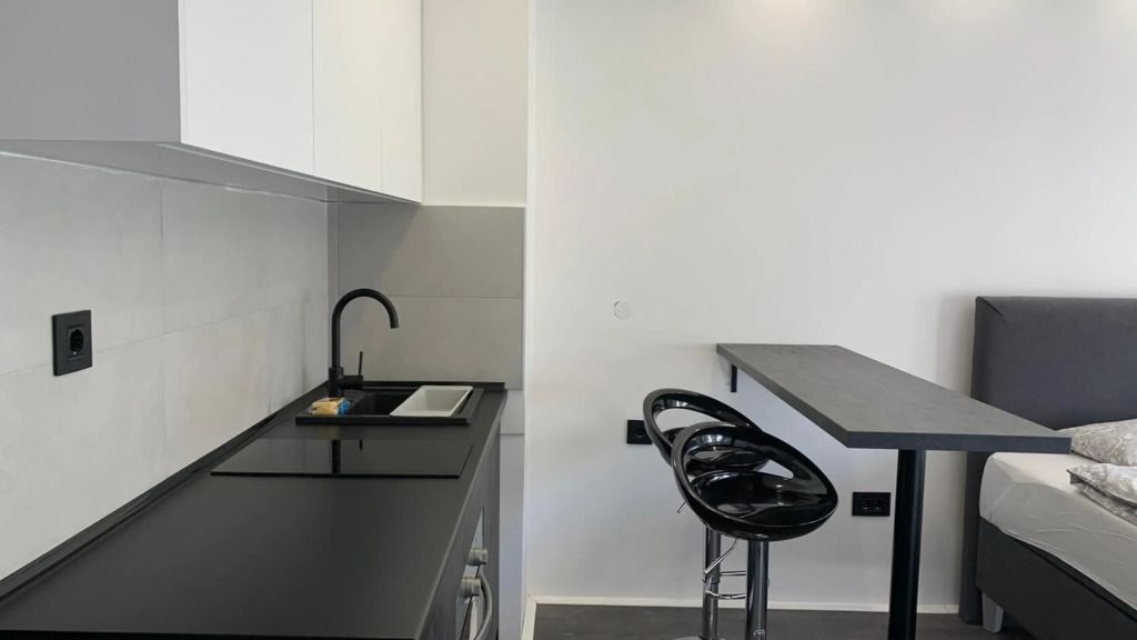 Central Apartment 2