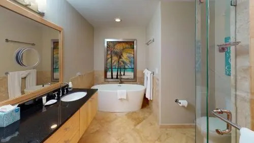 South Bay Beach Club #37 Penthouse - 3 Bedroom 3 Bathroom Unit