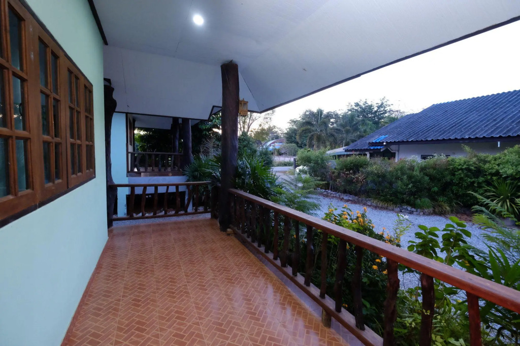 Pum and Plam Homestay Resort